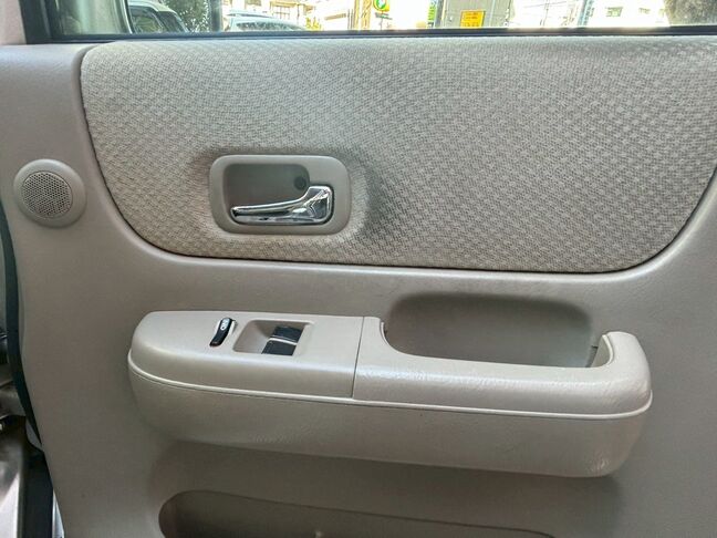 ドアパネルもすごく綺麗です。